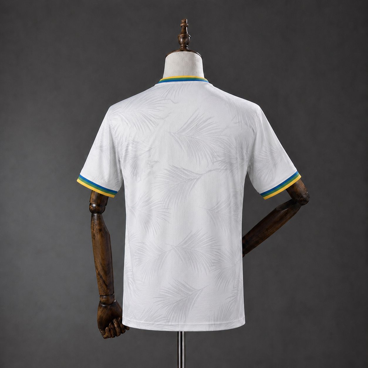 Brazil 26/27 White Plume
