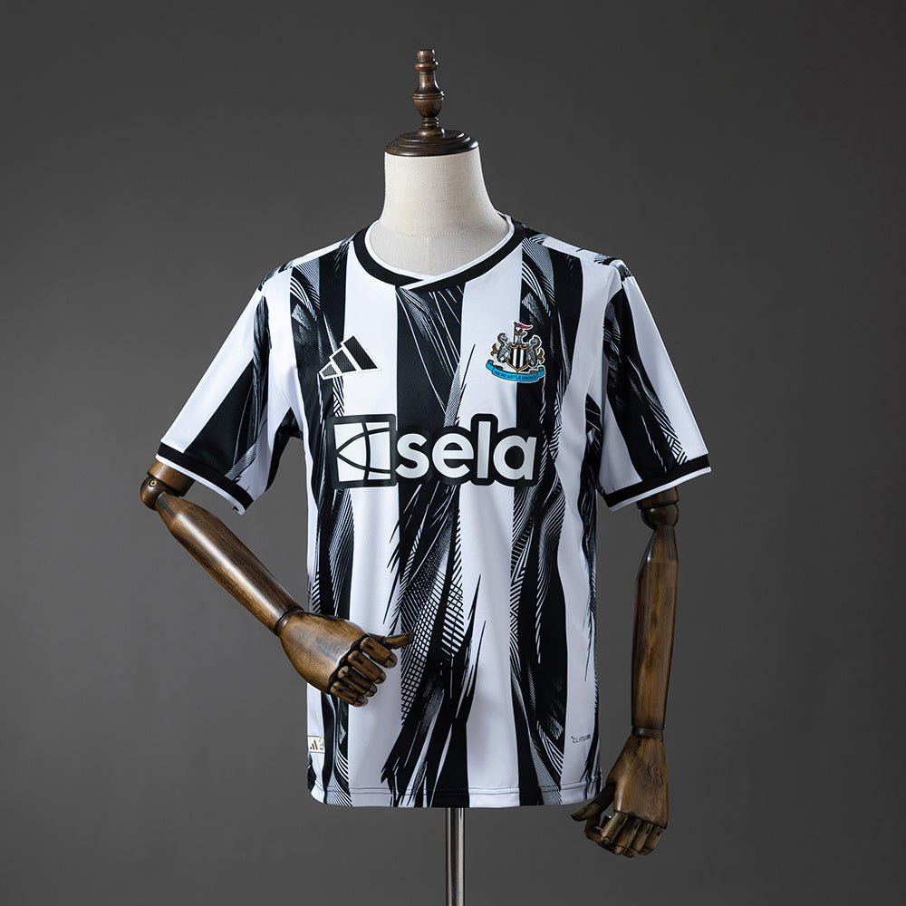 Newcastle United 26/27 Home